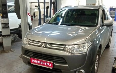 Mitsubishi Outlander III рестайлинг 3, 2012 год, 1 020 000 рублей, 1 фотография