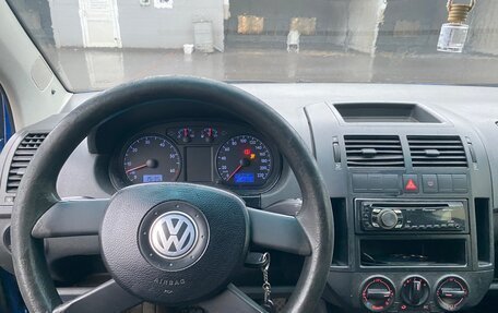 Volkswagen Polo IV рестайлинг, 2003 год, 380 000 рублей, 13 фотография