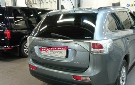 Mitsubishi Outlander III рестайлинг 3, 2012 год, 1 020 000 рублей, 3 фотография