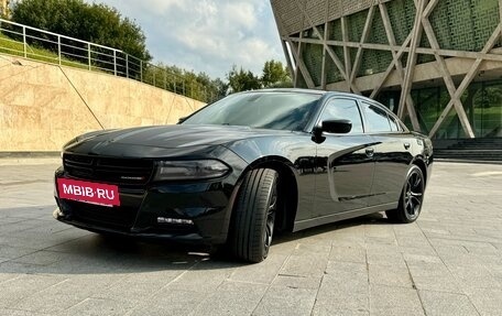 Dodge Charger, 2017 год, 2 900 000 рублей, 2 фотография