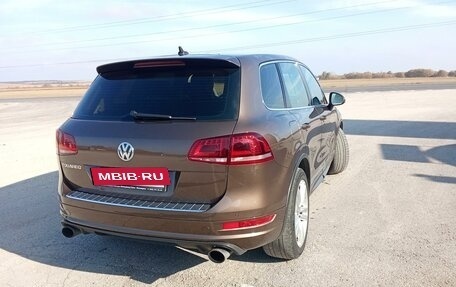 Volkswagen Touareg III, 2012 год, 2 400 000 рублей, 2 фотография