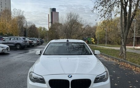 BMW 5 серия, 2011 год, 1 590 000 рублей, 2 фотография