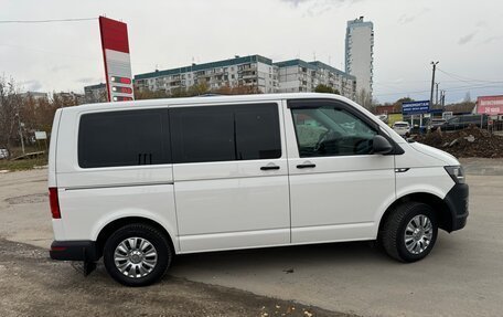 Volkswagen Caravelle T6 рестайлинг, 2019 год, 3 500 000 рублей, 6 фотография