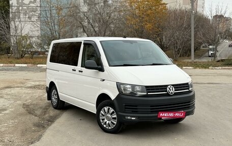 Volkswagen Caravelle T6 рестайлинг, 2019 год, 3 500 000 рублей, 3 фотография