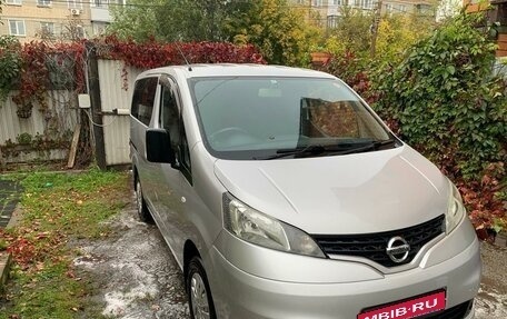 Nissan NV200, 2013 год, 1 225 000 рублей, 1 фотография