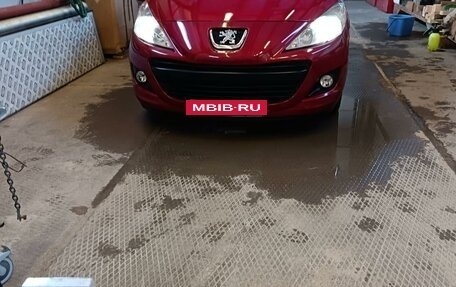 Peugeot 207 I, 2010 год, 700 000 рублей, 3 фотография