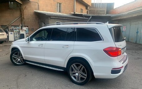 Mercedes-Benz GL-Класс, 2014 год, 4 300 000 рублей, 21 фотография