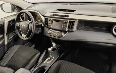 Toyota RAV4, 2013 год, 1 890 000 рублей, 12 фотография