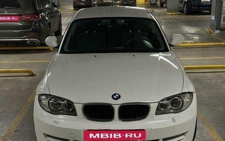 BMW 1 серия, 2010 год, 720 000 рублей, 6 фотография