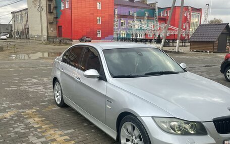 BMW 3 серия, 2007 год, 880 000 рублей, 2 фотография