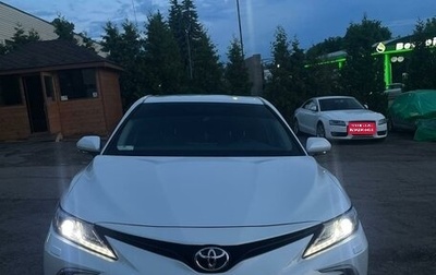 Toyota Camry, 2021 год, 3 100 000 рублей, 1 фотография