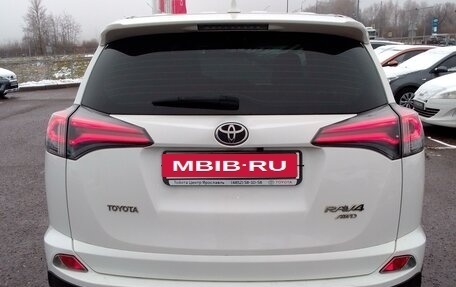 Toyota RAV4, 2016 год, 2 580 000 рублей, 18 фотография