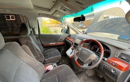 Toyota Vellfire I, 2010 год, 1 350 000 рублей, 27 фотография