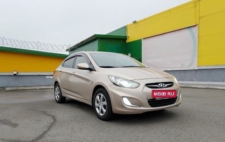 Hyundai Solaris II рестайлинг, 2011 год, 780 000 рублей, 3 фотография