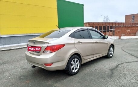 Hyundai Solaris II рестайлинг, 2011 год, 780 000 рублей, 4 фотография