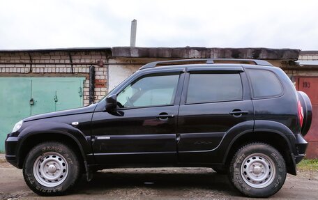 Chevrolet Niva I рестайлинг, 2016 год, 850 000 рублей, 3 фотография