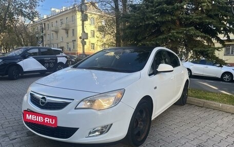 Opel Astra J, 2011 год, 790 000 рублей, 11 фотография