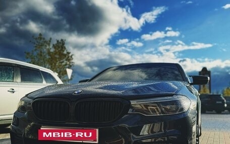 BMW 5 серия, 2019 год, 4 800 000 рублей, 2 фотография