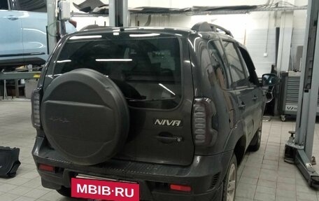 Chevrolet Niva I рестайлинг, 2017 год, 864 000 рублей, 3 фотография