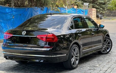 Volkswagen Passat B8 рестайлинг, 2016 год, 1 955 000 рублей, 6 фотография