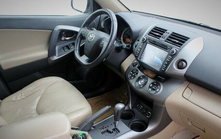 Toyota RAV4, 2011 год, 1 490 000 рублей, 12 фотография