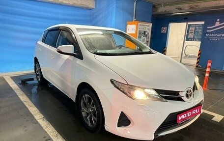 Toyota Auris II, 2013 год, 1 550 000 рублей, 1 фотография