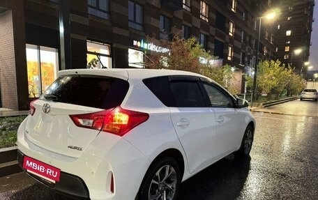 Toyota Auris II, 2013 год, 1 550 000 рублей, 3 фотография