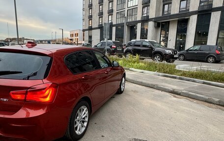 BMW 1 серия, 2018 год, 2 500 000 рублей, 5 фотография