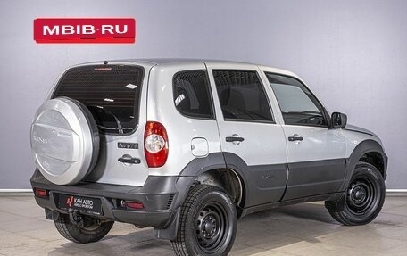 Chevrolet Niva I рестайлинг, 2011 год, 560 000 рублей, 2 фотография