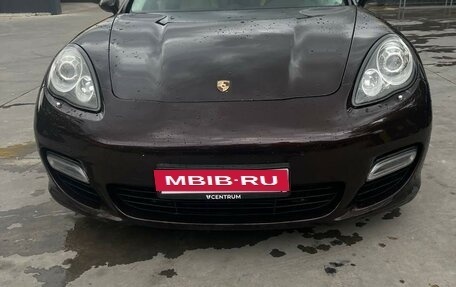 Porsche Panamera II рестайлинг, 2011 год, 2 200 000 рублей, 2 фотография