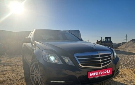 Mercedes-Benz E-Класс, 2010 год, 1 390 000 рублей, 2 фотография