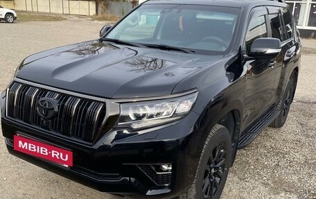 Toyota Land Cruiser Prado 150 рестайлинг 2, 2021 год, 7 500 000 рублей, 6 фотография