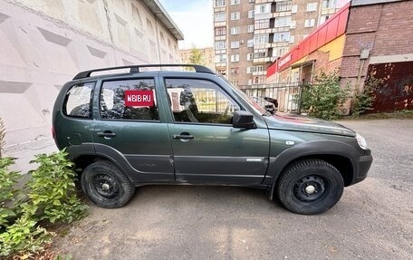 Chevrolet Niva I рестайлинг, 2012 год, 735 000 рублей, 2 фотография