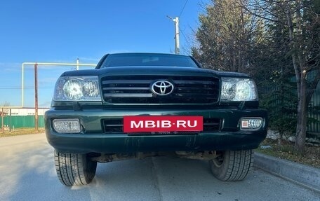 Toyota Land Cruiser 100 рестайлинг 2, 2003 год, 2 590 000 рублей, 13 фотография