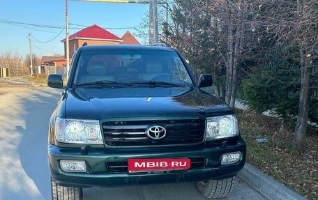 Toyota Land Cruiser 100 рестайлинг 2, 2003 год, 2 590 000 рублей, 12 фотография