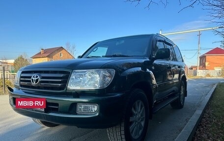 Toyota Land Cruiser 100 рестайлинг 2, 2003 год, 2 590 000 рублей, 17 фотография