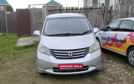 Honda Freed I, 2010 год, 780 000 рублей, 4 фотография