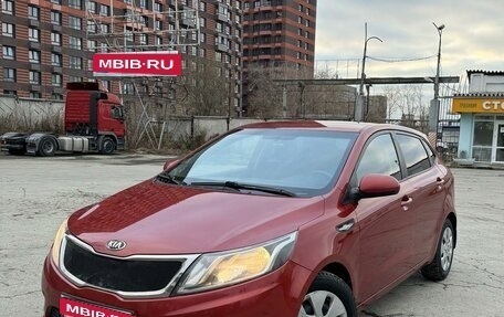 KIA Rio III рестайлинг, 2013 год, 820 000 рублей, 1 фотография