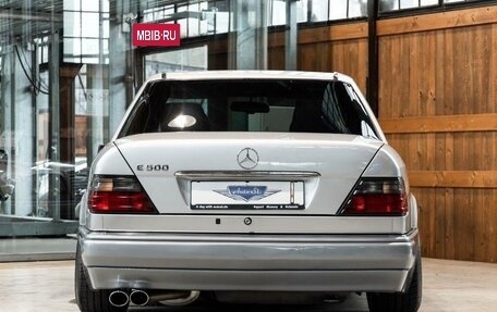 Mercedes-Benz E-Класс, 1994 год, 12 920 000 рублей, 7 фотография