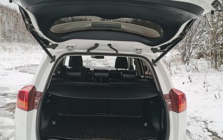 Toyota RAV4, 2012 год, 2 590 000 рублей, 16 фотография