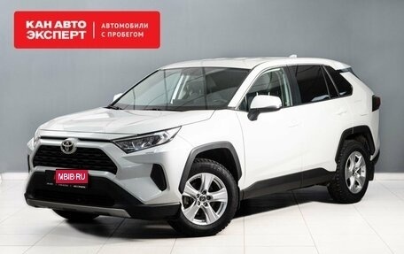 Toyota RAV4, 2021 год, 3 400 000 рублей, 1 фотография