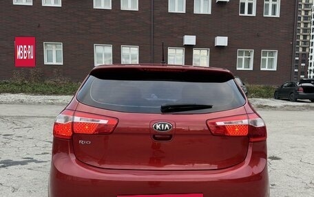 KIA Rio III рестайлинг, 2013 год, 820 000 рублей, 3 фотография