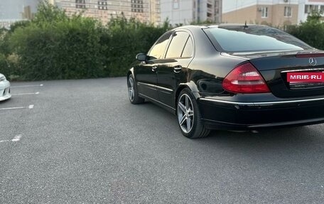 Mercedes-Benz E-Класс, 2004 год, 1 350 000 рублей, 5 фотография