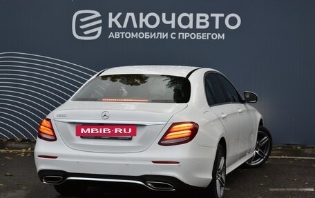 Mercedes-Benz E-Класс, 2020 год, 4 650 000 рублей, 2 фотография