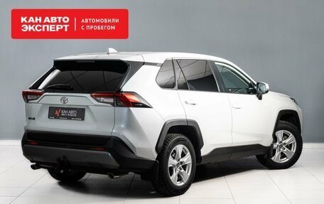 Toyota RAV4, 2021 год, 3 400 000 рублей, 3 фотография