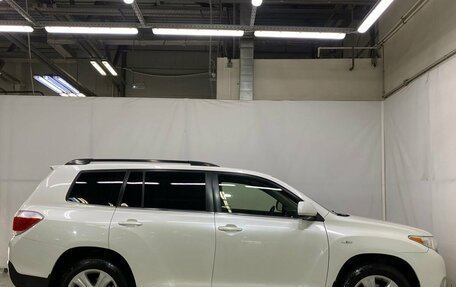 Toyota Highlander III, 2012 год, 2 440 000 рублей, 8 фотография