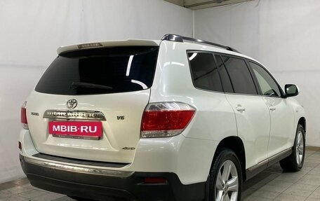 Toyota Highlander III, 2012 год, 2 440 000 рублей, 7 фотография