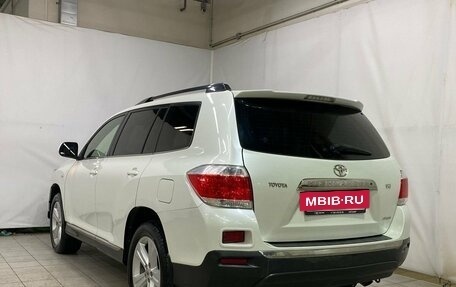 Toyota Highlander III, 2012 год, 2 440 000 рублей, 5 фотография