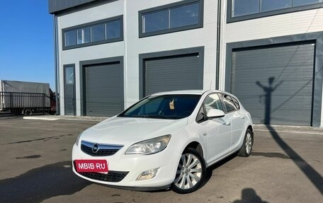 Opel Astra H, 2011 год, 699 000 рублей, 1 фотография