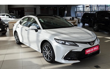 Toyota Camry, 2023 год, 4 990 000 рублей, 2 фотография